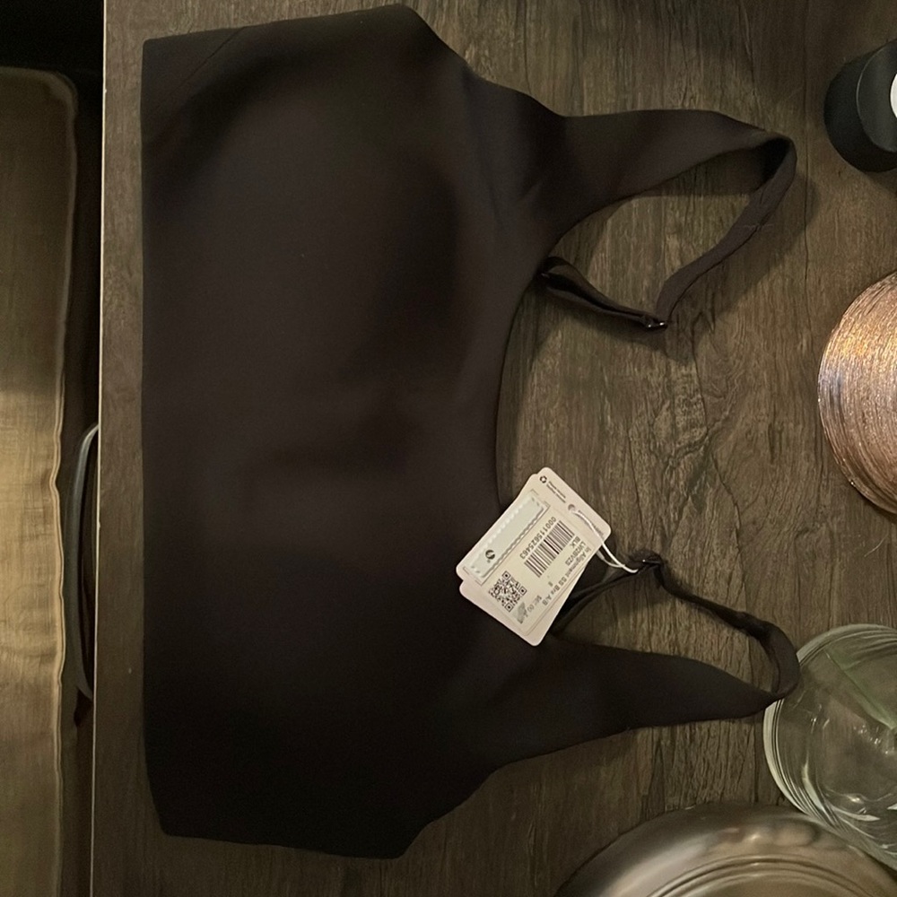 In alignment straight strap bra